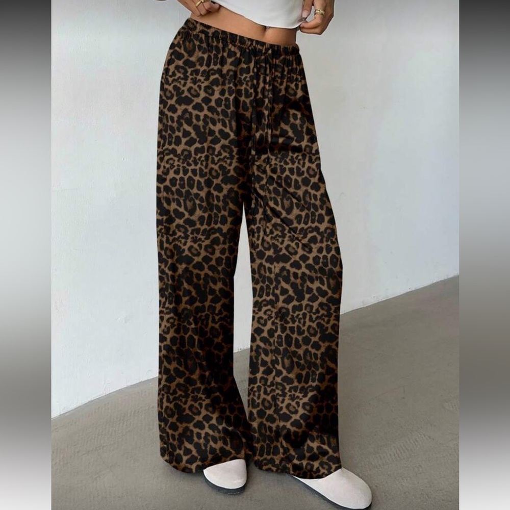 Leopard Print Wide-Leg Pants